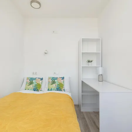 Apartmán Apartament Blisko Parku Zeromskiego By Renters *